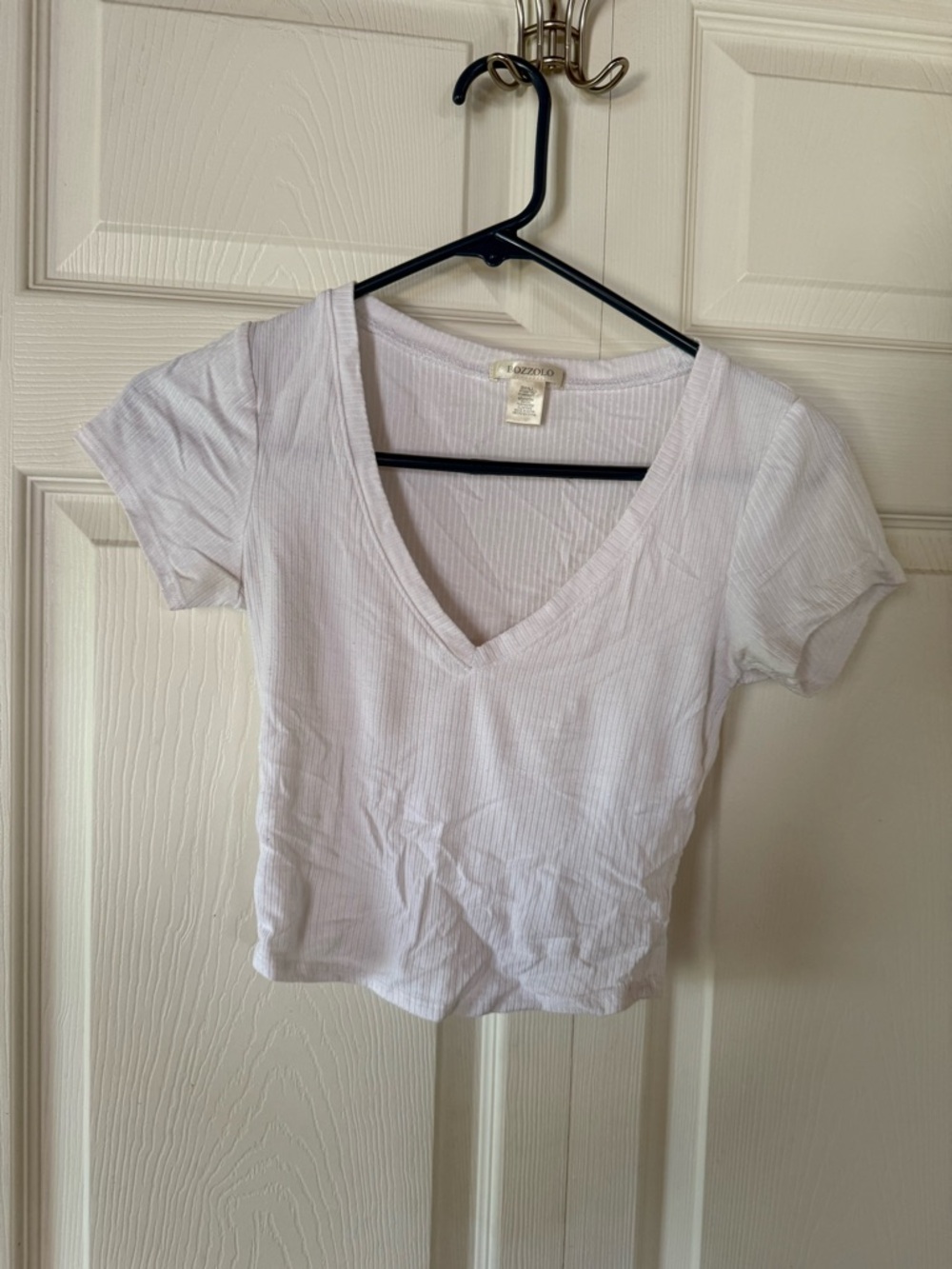 Bozzolo White Ribbed V-Neck Crop Top